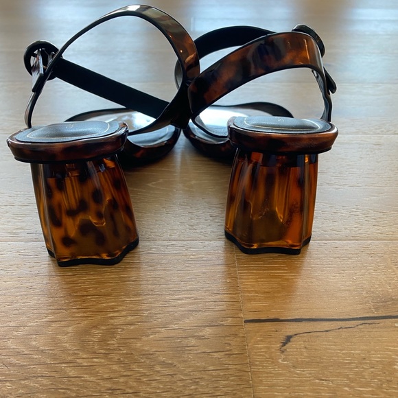 Zara tortoiseshell sandals - Picture 2 of 6